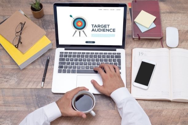 buat target audiens sebelum memasarkan produk secara online